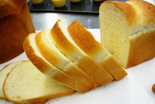みつばち食パン